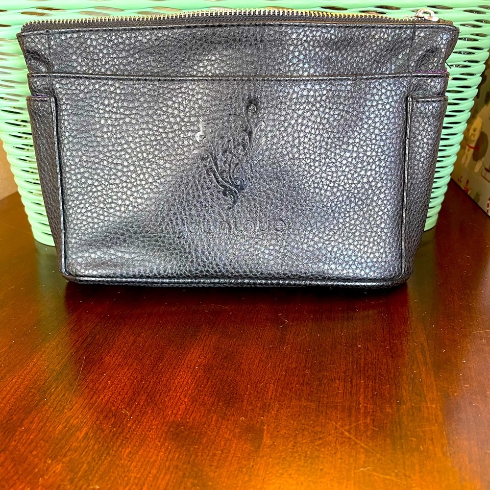 YOUNIQUE Multi-Pocket Cosmetic Bag BLACK